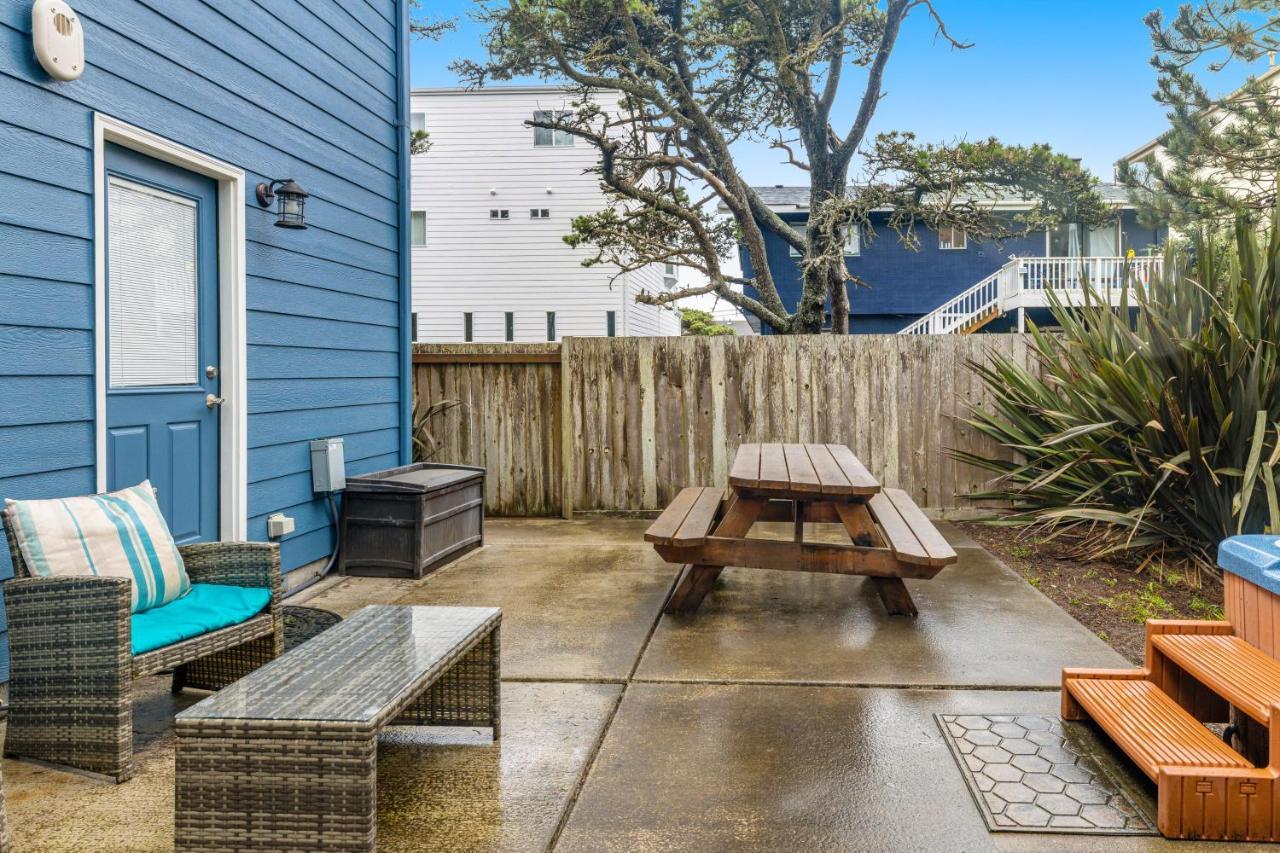 Gone Coastal Villa Lincoln City Exterior foto